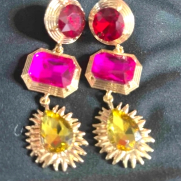 Glorious Gem Stone Drop Pierced Earrings! - Picture 4 of 8